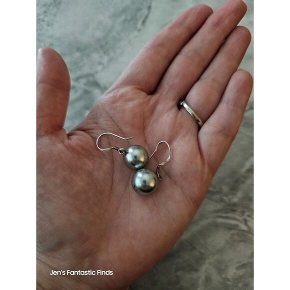 925 Sterling Silver Pearl Hook Back Earrings - Picture 3 of 3